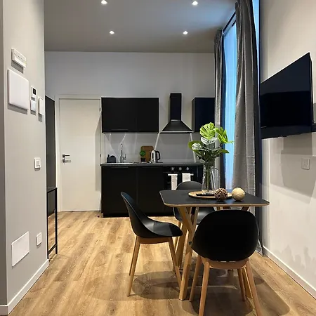 Urban Chic Black Διαμέρισμα